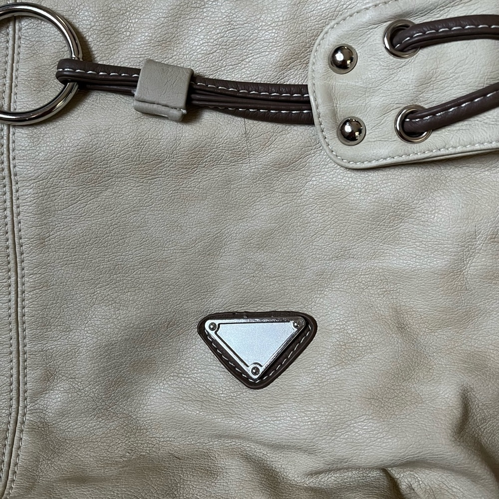 Tan pocketbook! - Picture 9 of 11